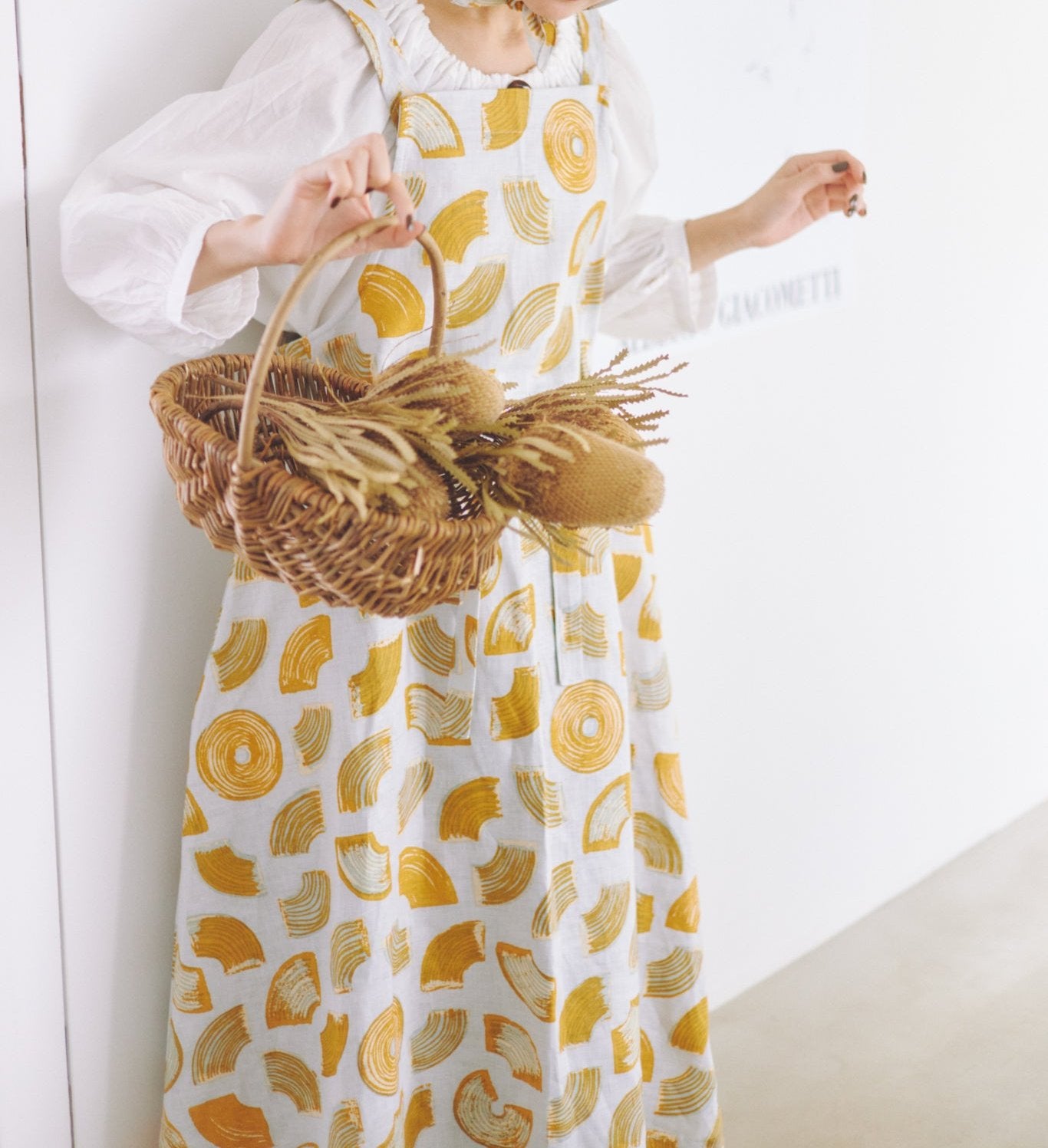 2way apron one-piece linen / Baumkuchen – gochisou
